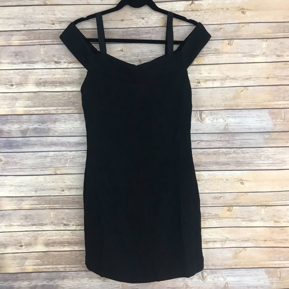 Greylin Dress Womens Small Black‎ Pleated Crepe Off Shoulder Mini Tight Solid